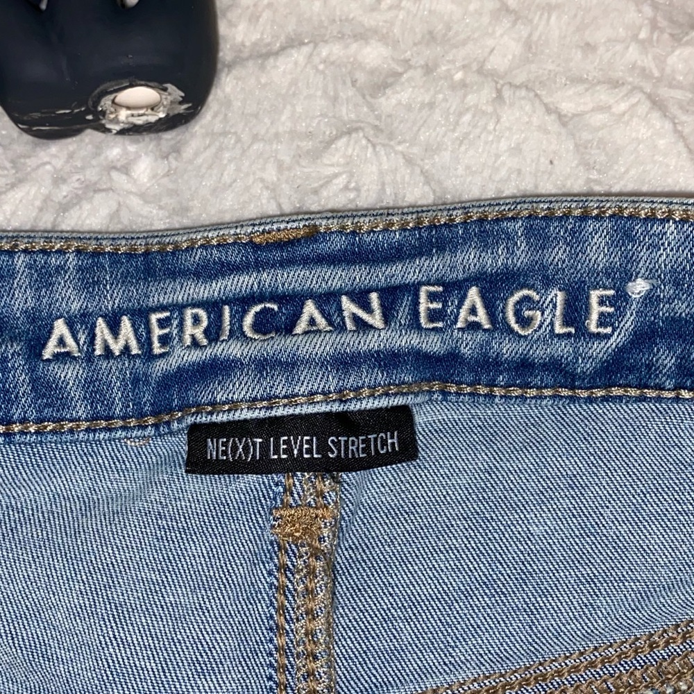 American Eagle Super Hi Rise Shorties - Picture 3 of 6